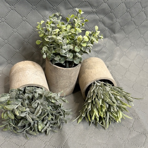 Hand Crafted Green Faux Plant Set in Gray Concrete Like Pots 3 piece - Picture 8 of 9